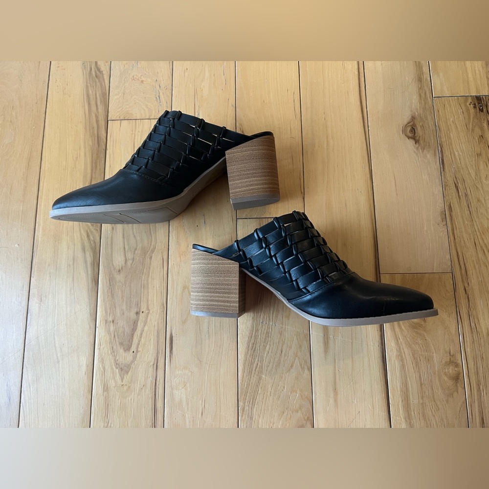 LC Lauren Conrad heels